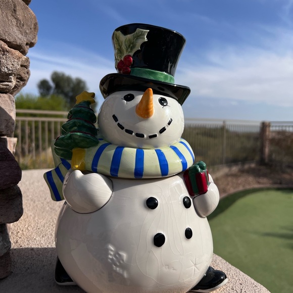 Christmas cookie jar snowman by Fritz and Floyd - Picture 12 of 16